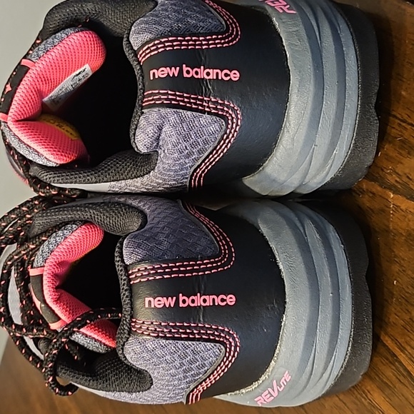 New Balance Steel toe,size 9 - Picture 3 of 5